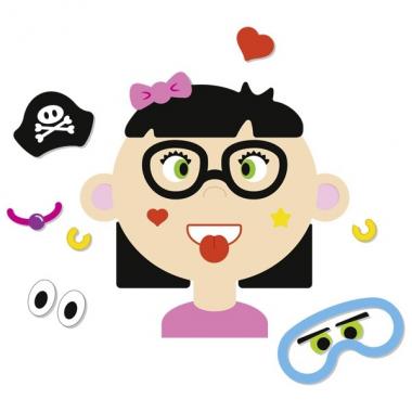 goki Funny faces girl